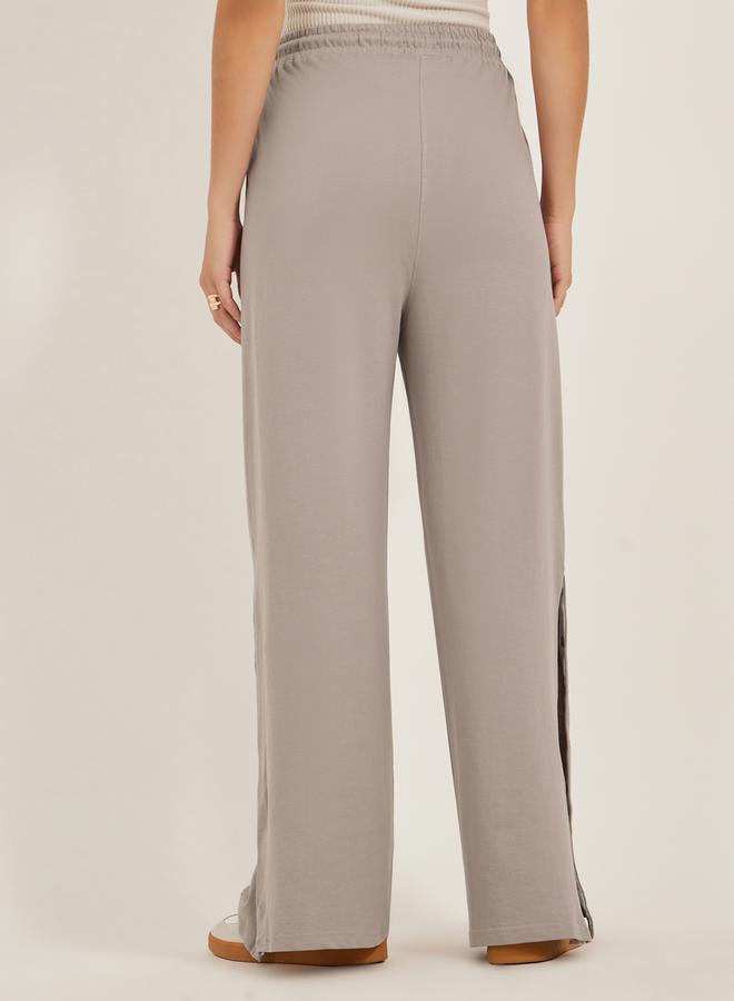 Styli Solid Side Snap Button Hem Joggers - Image 3
