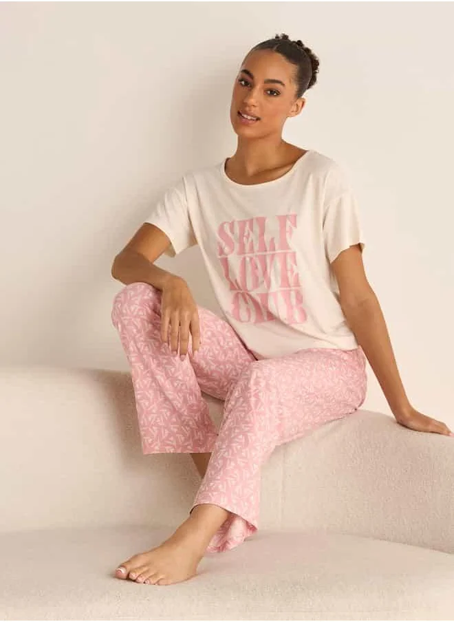 فاف Typographic Print T-shirt and Pyjama Set