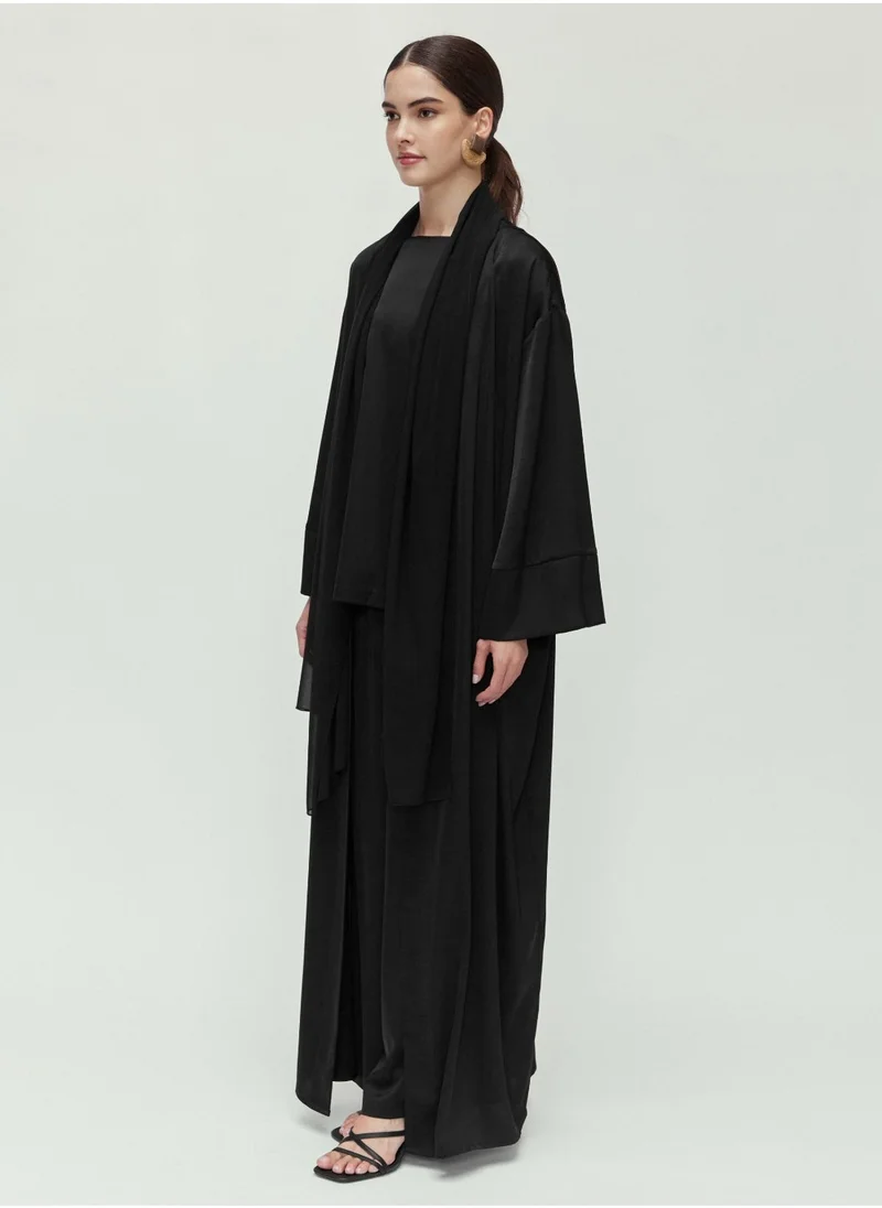 CHASE Essential Abaya