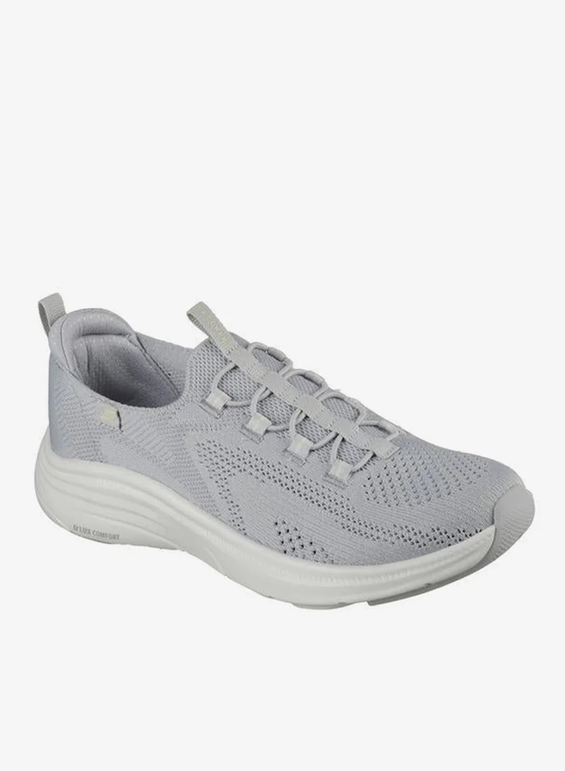 سكيتشرز أحذية رياضية نسائية مريحة سهلة الارتداء دي لوكس كومفورت .