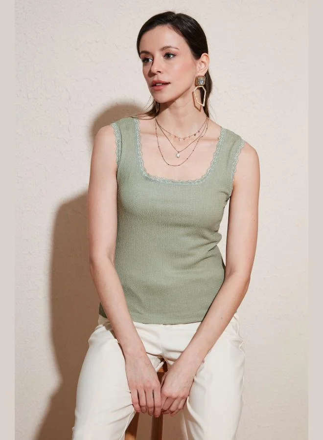 Lela Lela Slim Fit Thick Strap Lace Square Neck Crinkle Tank Top Women's Tank Top 5864979