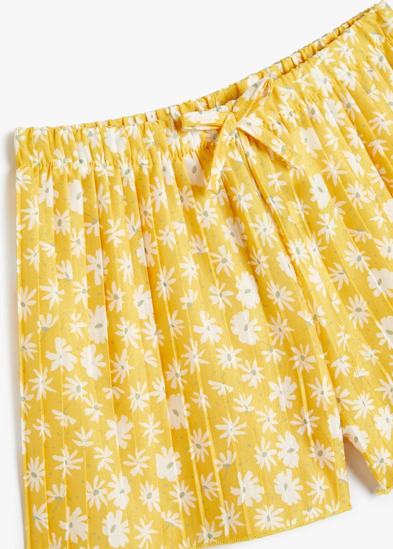 كوتون Normal Waist Relaxed Yellow Women's Shorts 4SKG40078AK