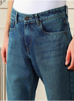 Dennis Lingo Mid Rise Relaxed Fit Low Fade Jeans by Styli  - Image 3