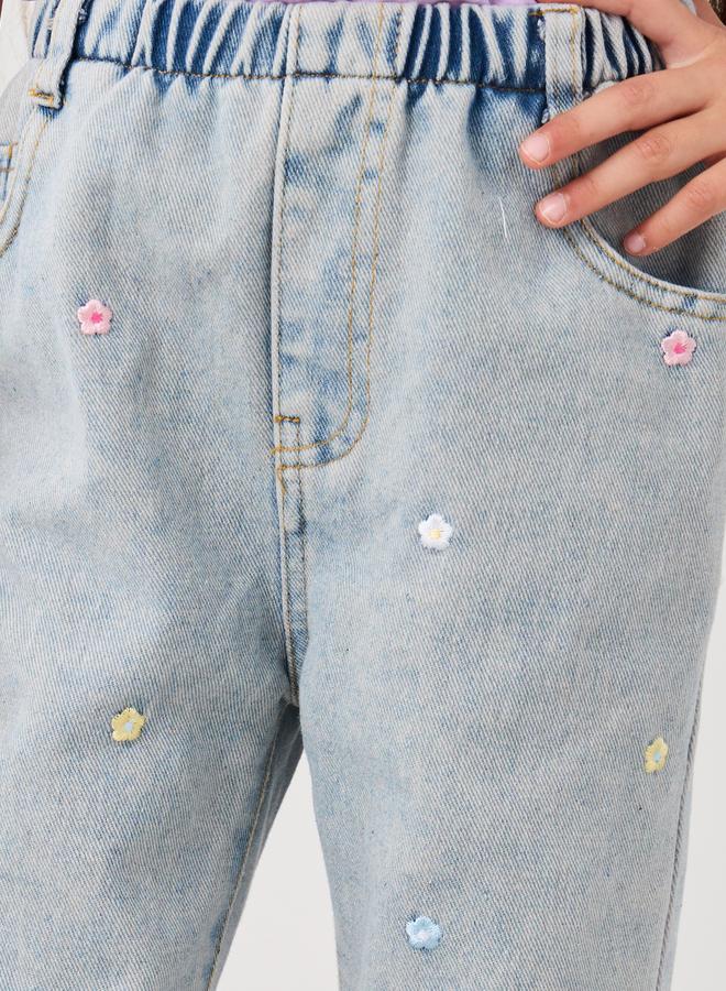 Styli Styli High Rise Floral Embroidered Straight Leg Jeans  - Image 3