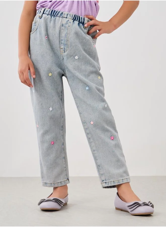 Styli Styli High Rise Floral Embroidered Straight Leg Jeans