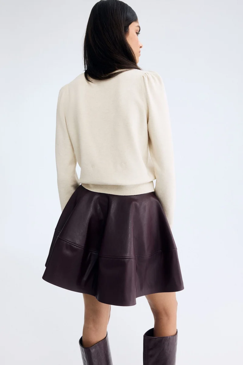 اتش اند ام كنزة بأكمام منتفخة