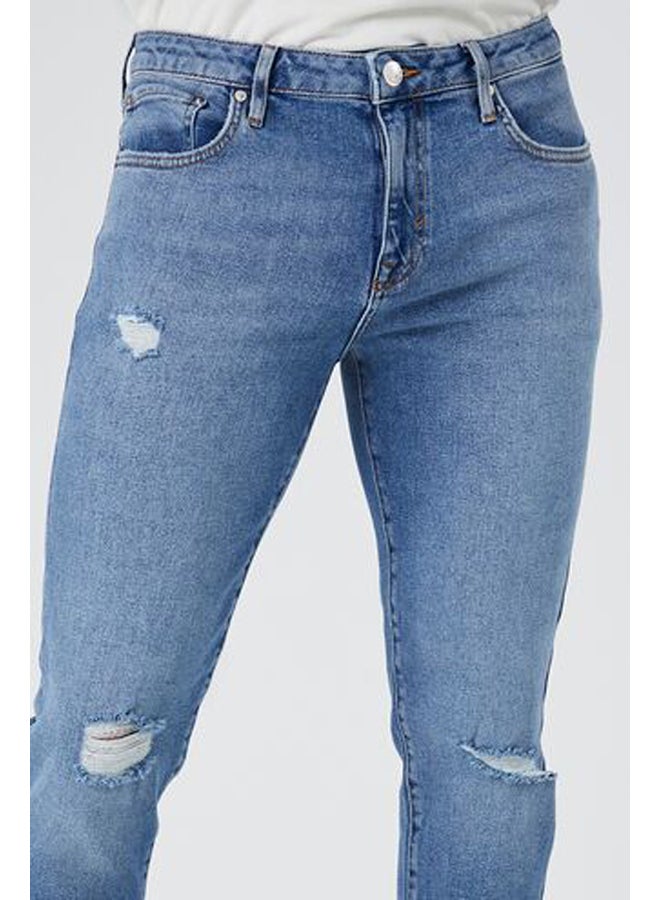 FOREVER 21 Distressed Skinny Jeans - Image 4