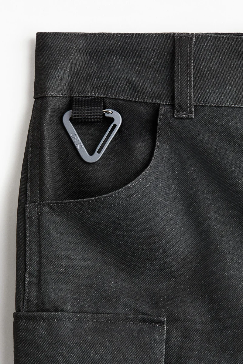 H&M  Water-repellent zip-off hiking trousers for Women | Best Price UAE