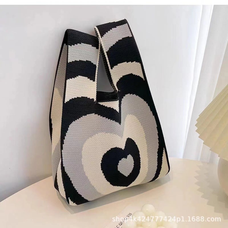 Ins Internet Celebrity Handbag Women'S Knitted Wool Bucket Bag Japanese And Korean Style All-Match Handbag Casual Tote Bag Lunch Box Bag - Image 1