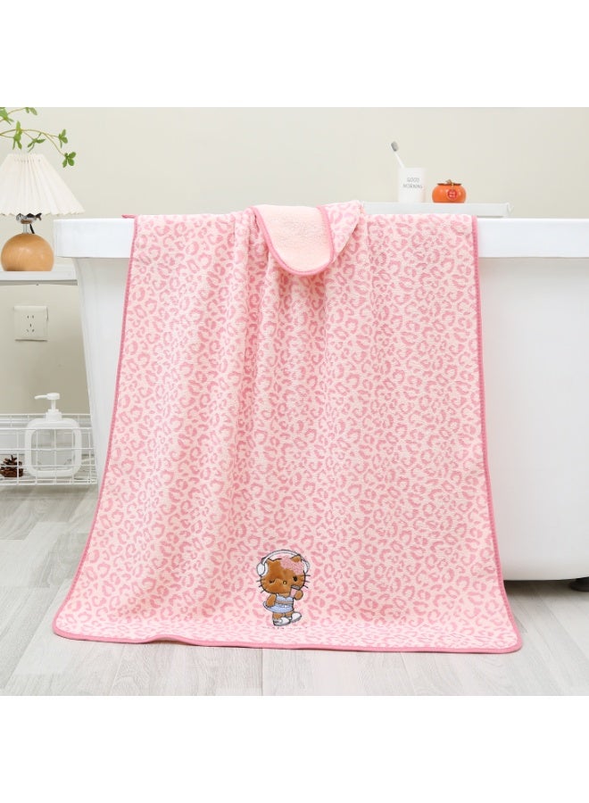 2-pack bath towels, measuring 55.12 inches in length and 27.56 inches in width, feature a cute Kitty leopard print design, are made of thick coral velvet, are quick-drying and absorbent, and are perfect for couples' household use - Image 5