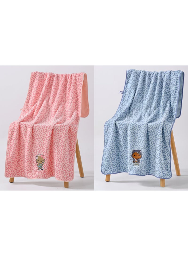 2-pack bath towels, measuring 55.12 inches in length and 27.56 inches in width, feature a cute Kitty leopard print design, are made of thick coral velvet, are quick-drying and absorbent, and are perfect for couples' household use - Image 1