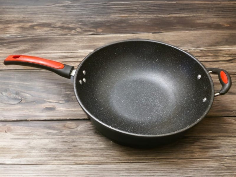 32cm Jumbo Wok Pan Nonstick Deep Skillet – Durable Steel Frying Pan for Everyday Cooking, Shawarma & Stir Fry – Large Capacity Cooking Pan with Smooth Non-Stick Surface - Image 5