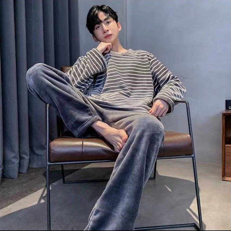 بيجامة فاخرة من المخمل الدافئ للرجال في الشتاء بأكمام طويلة مريحة للربيع - Image 5
