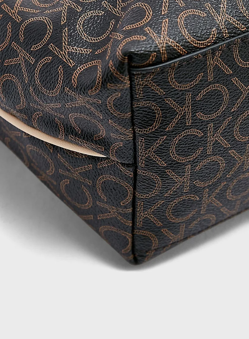 CALVIN KLEIN Must Shopper Bag