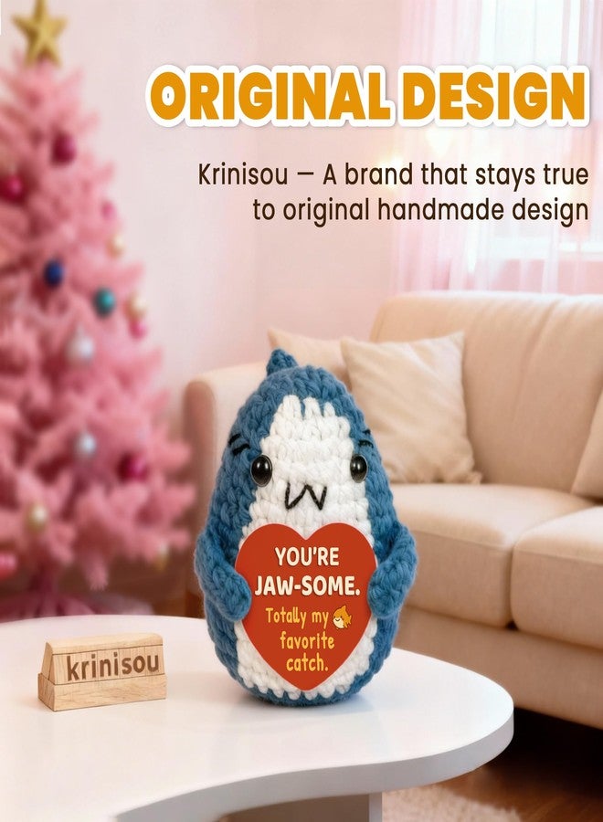 Krinisou Romantic Shark Gift for Boyfriend Girlfriend, Funny Valentines Day Present for Him Her, Small Cute Crochet Shark with Heart Card - Image 2
