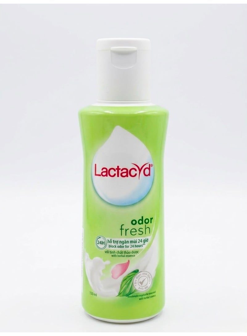 lactacyd Feminine wash with a refreshing scent, 150 ml - Image 1