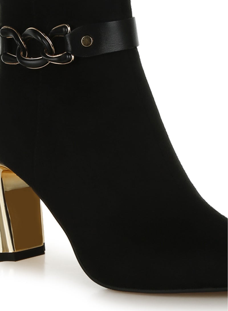 London Rag Chain Belt Detail Ankle Boots in Black  - Image 5