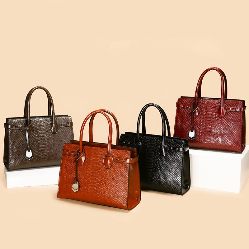 2024 Fashion Large Capacity Ladies Tote Bag Trend Snake Pattern Contrast Color Portable Bag Women Manufacturers - Image 2
