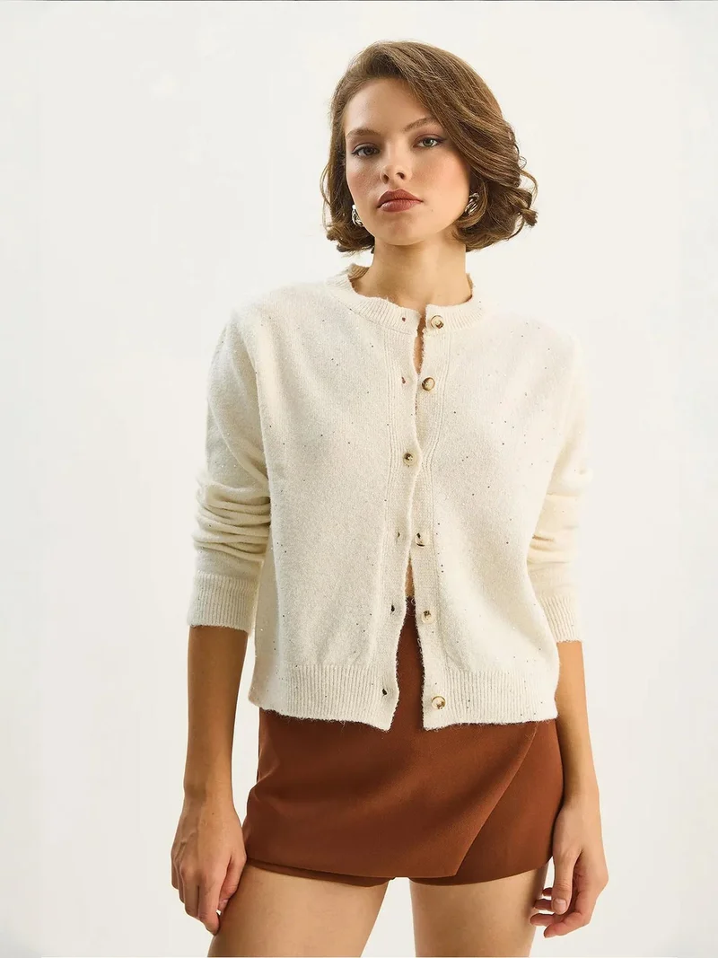 بيانكو لوتشي كارديجان لوكسي مضلع بتفاصيل ترتر