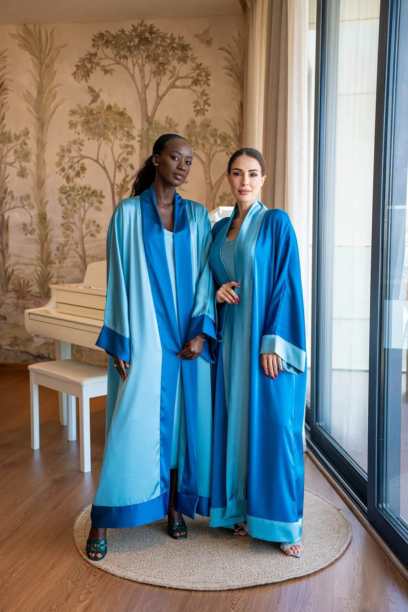 جانارا جونز فستان مارييلا ساتان أكوا سيرينيتي