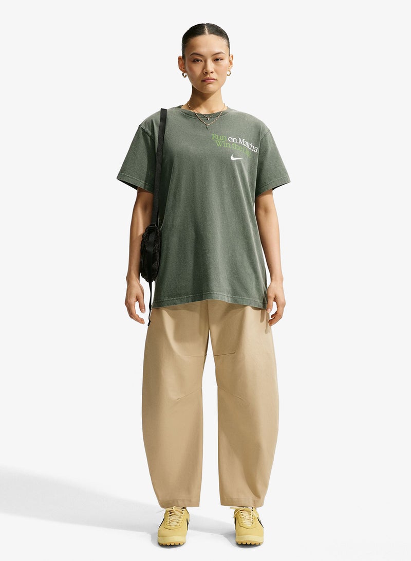 Nike Classic Boyfriend T-Shirt - Image 1