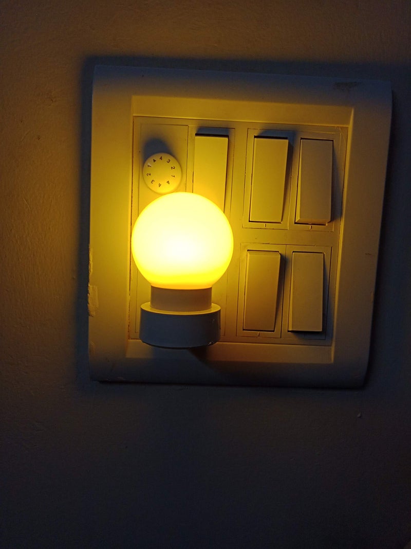M2 Look Plastic Night Light, Yellow, Pack of 1 - Image 3