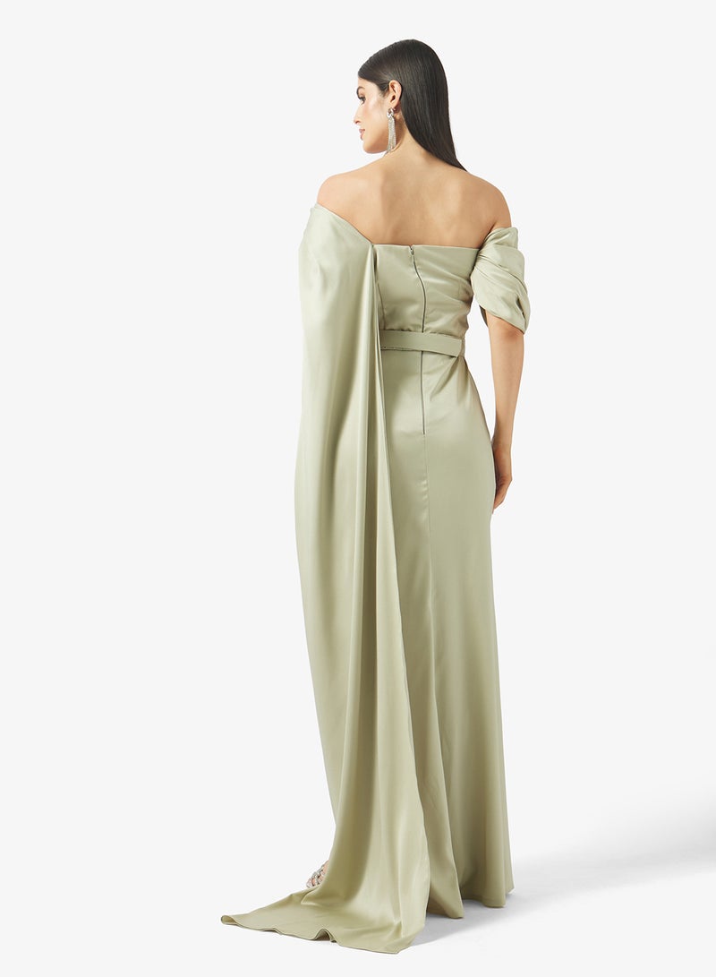 نمشي x فستان سهرة بكتف مكشوف وتفاصيل كشكش وقصة - Image 2