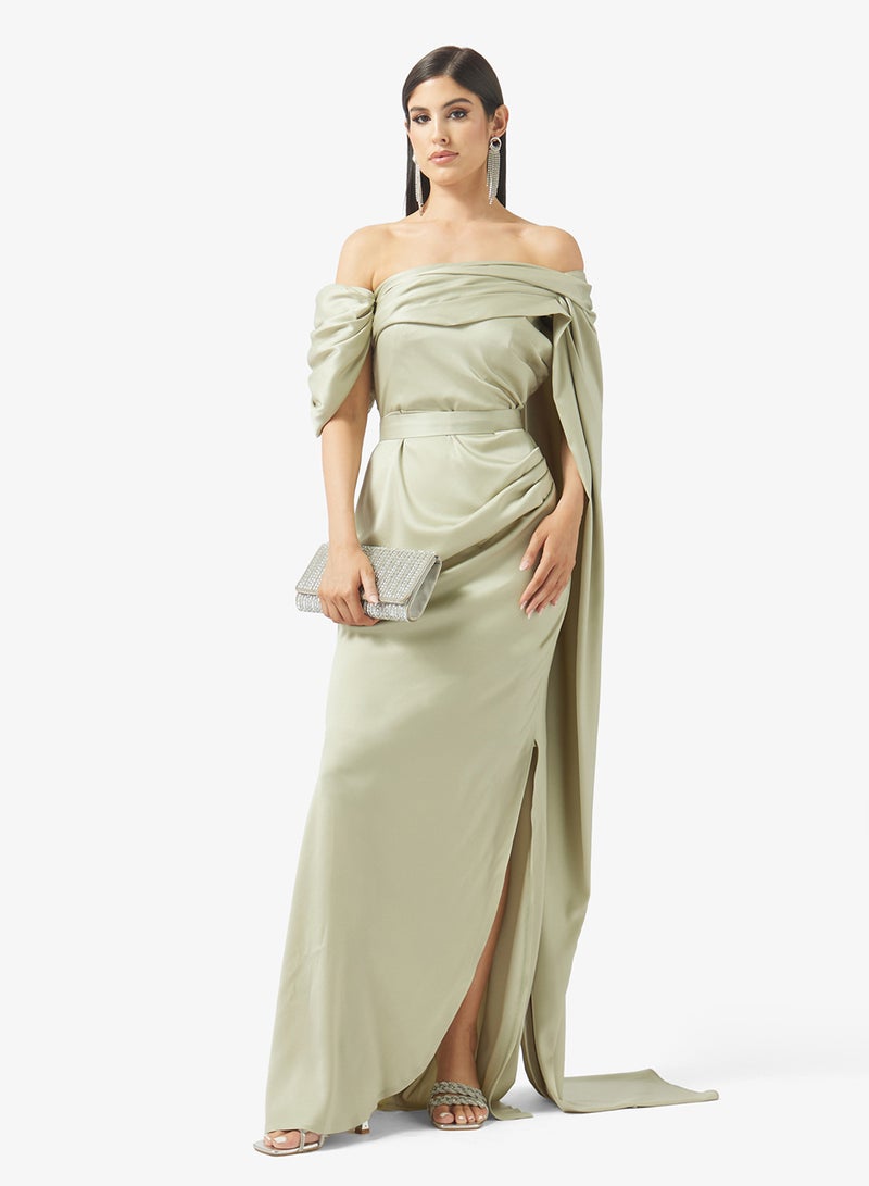 نمشي x فستان سهرة بكتف مكشوف وتفاصيل كشكش وقصة - Image 4