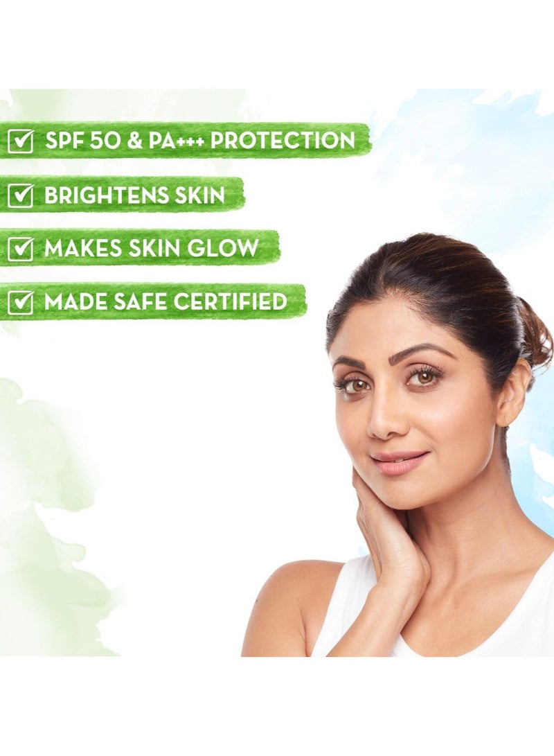 Mamaearth Mamaearth Vitamin C Glow Getter Duo | Vitamin C Face Wash - 100 ml & Vitamin C Daily Glow Sunscreen - 80 g | Brightens Skin | SPF 50 & PA++++ Protection | Revives Natural Glow  - Image 3