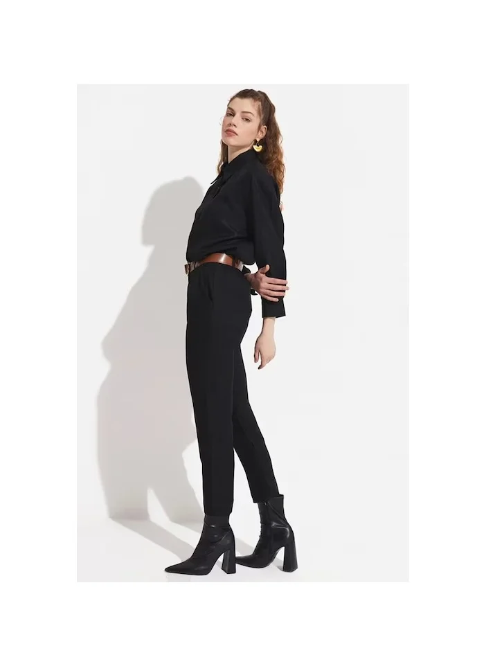 جون Ruffle Detailed High Waist Pants