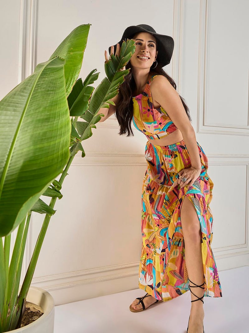 WineRed Women Abstract Print Crop Top & Skirt Set - Image 3