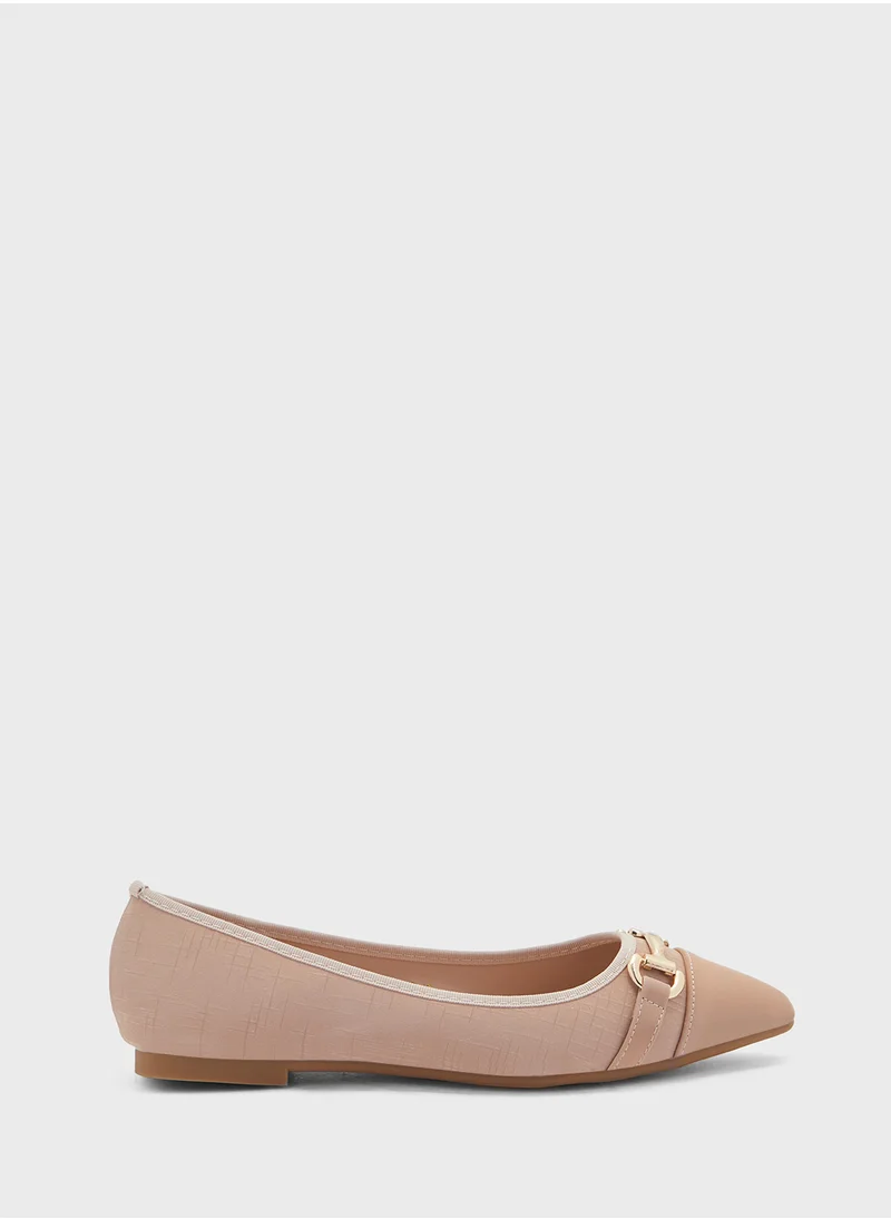 ELLA Horse Bit Trim Pointed Flat Shoe