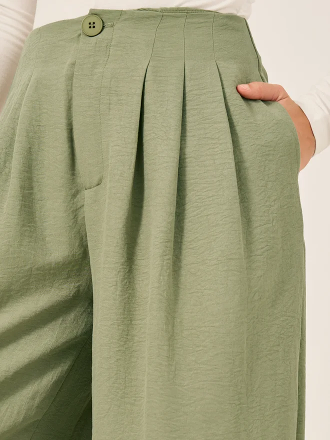 Styli Styli Crinkled Pleated Wide Leg Pants