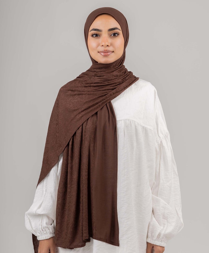 طرحة الكويتية الفاخرة باللون البني