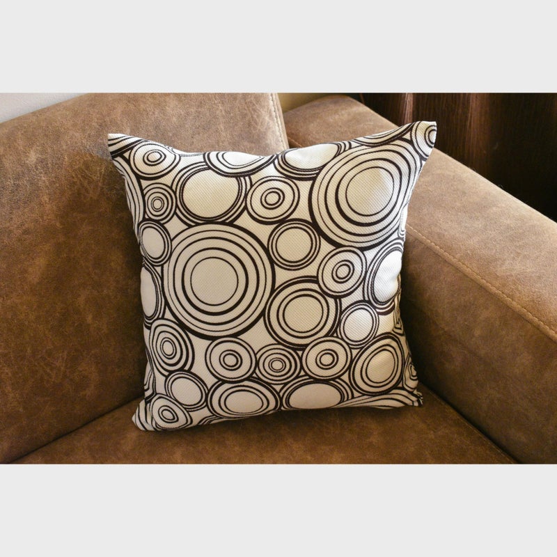 Decorative Throw Pillow Cover, Black and White, Modern Design (Hypnotic Circles)