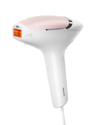 Philips Lumea 7000 Series، جهاز إزالة الشعر IPL، مستشعر SmartSkin، أداء مثبت سريريًا، ملحق واحد، الطراز BRI930/02 - view 4