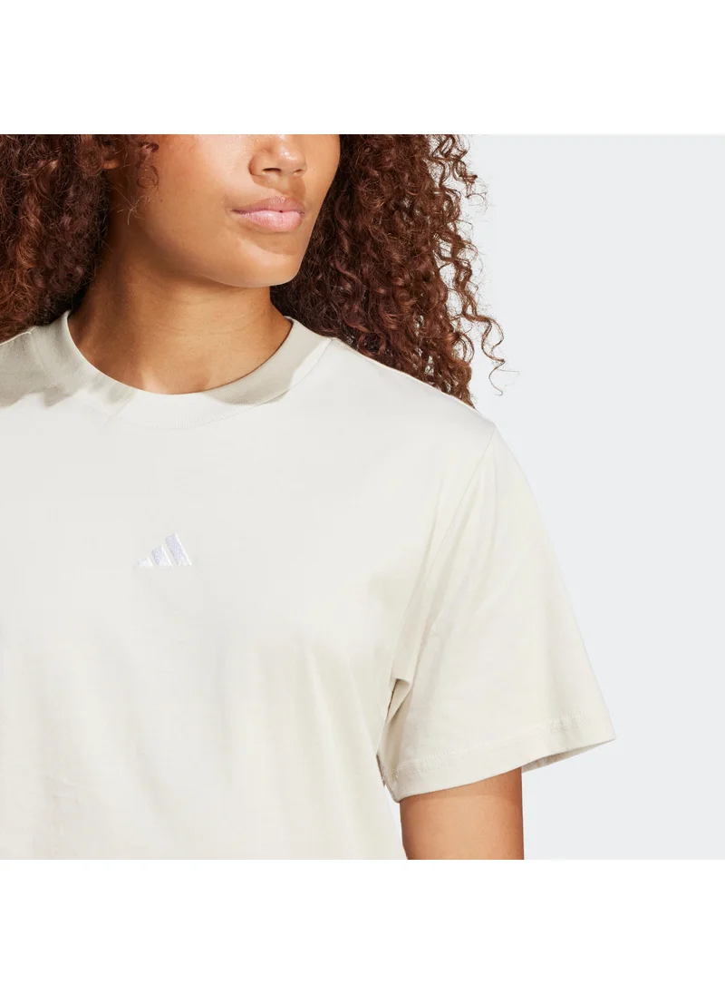 اديداس Essential Small Logo T-Shirt