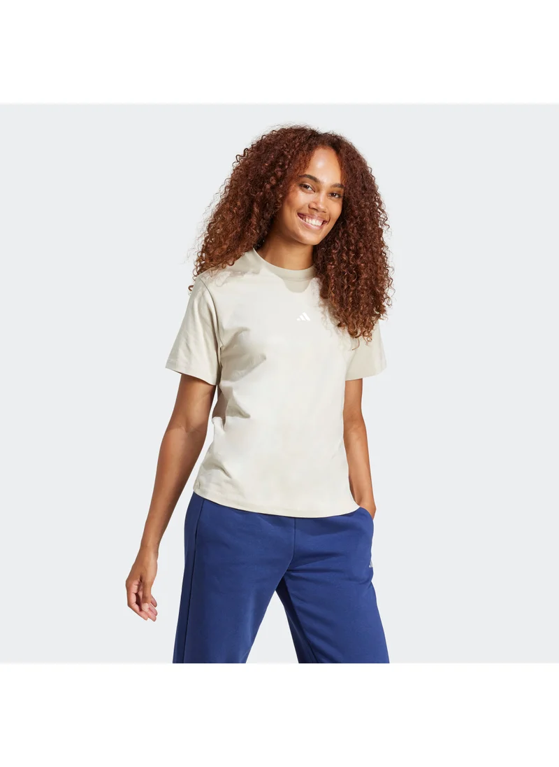 اديداس Essential Small Logo T-Shirt