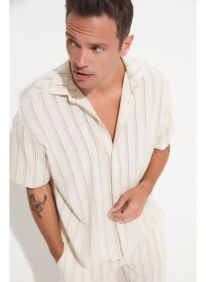 جون June Men Linen Look Short Sleeve Striped Shirt Ecru - Black