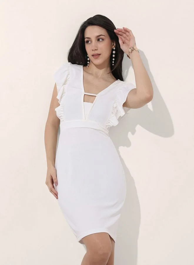 مرفوعة Women Regular Fit Solid V-Neck Sleeveless Ruffle Dress
