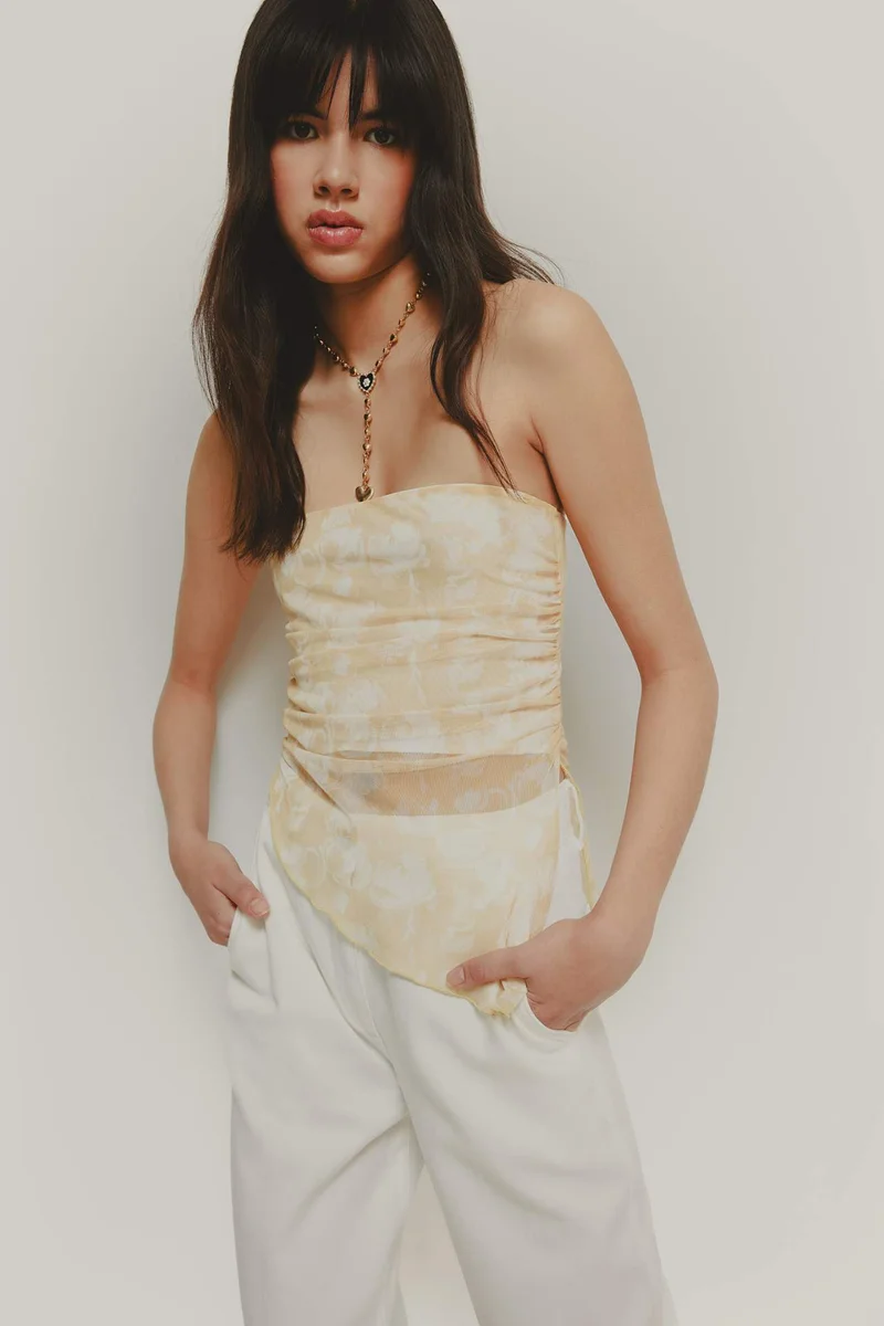 ديفاكتو Fitted Patterned Strapless Tulle Blouse