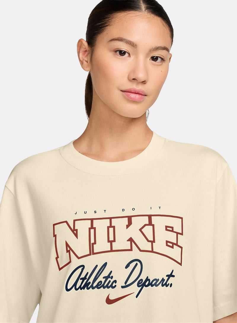 Nike Women’s Nike Sportswear Short-Sleeve Back-to-School T-Shirt - Image 3