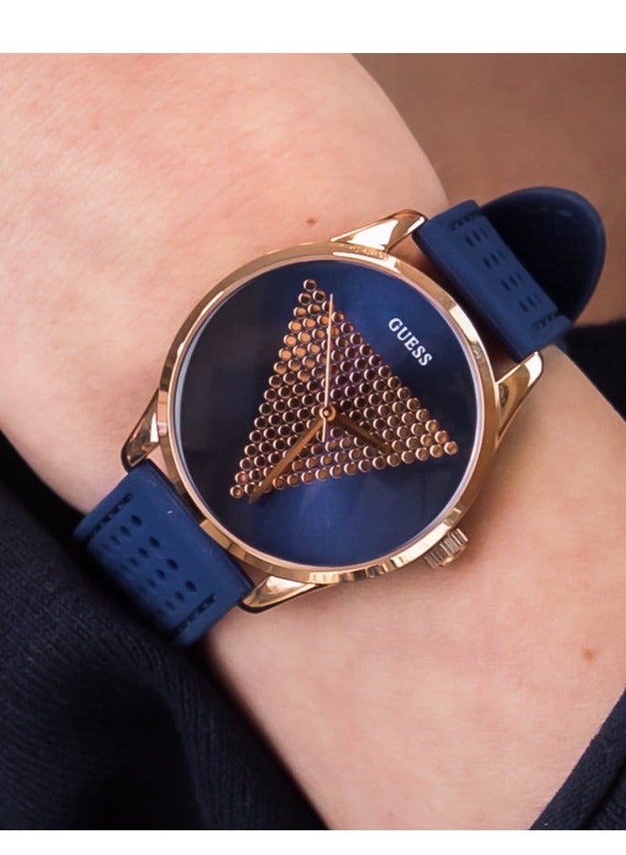 GUESS - W1227L3 - WATCH FOR LADIES ROSE GOLD WITH PLAIN STAINLESS STEEL - BLUE SILICONE STRAP - Image 3