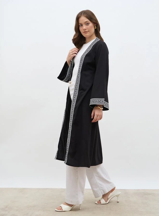 Styli Styli Regular Fit Embroidered Edge Midi Kimono