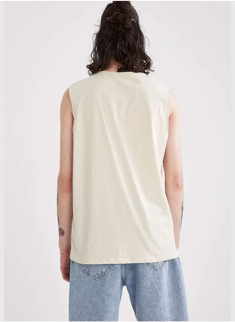 ديفاكتو Man Slim Fit Crew Neck Sleeveless Top