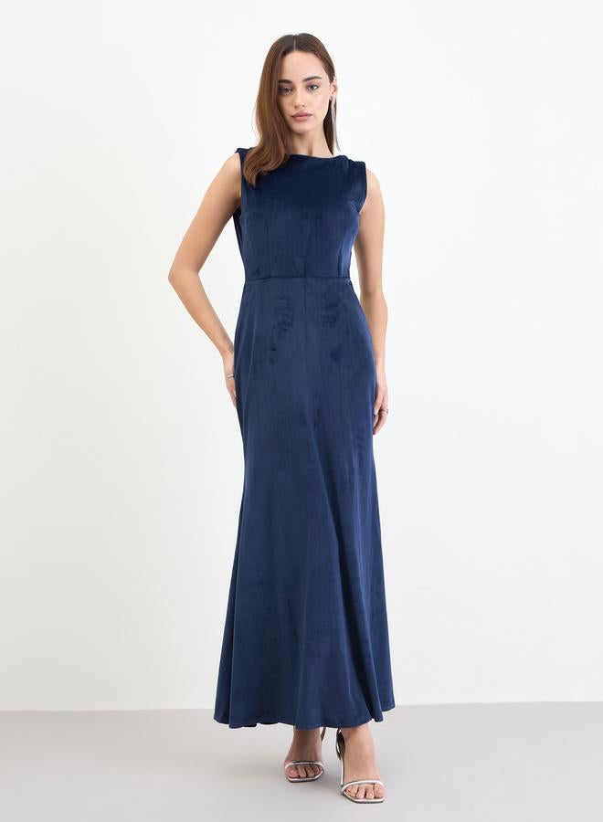 Styli Blue Velvet Look Sleeveless Maxi Dress - Image 3