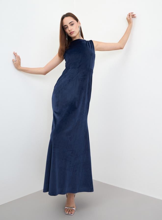Styli Blue Velvet Look Sleeveless Maxi Dress - Image 1