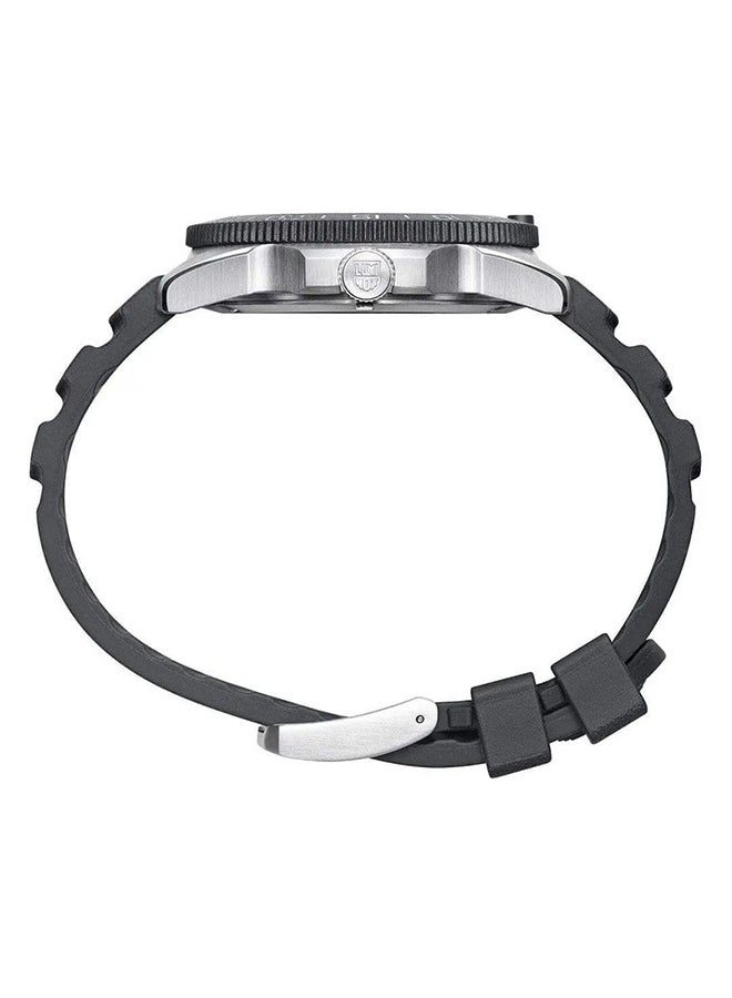 Luminox Men's Analog Round Shape Rubber Wrist Watch XS.3121 - 44 Mm  - Image 4