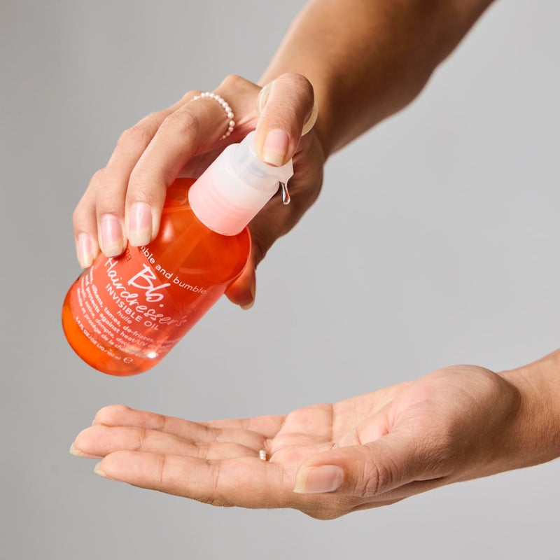 Bumble and bumble. Hairdresser's Invisible Oil Frizz-Reducing Hair Oil | Heat Protection, Anti Frizz + Shine | Curly, Wavy, Straight | With Grapeseed, Coconut + Argan Oils, Travel Size, 0.85 Fl Oz - Image 4