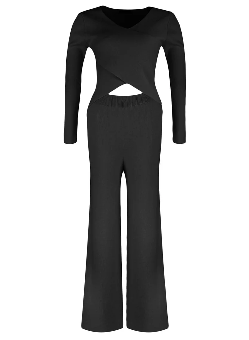ترينديول كيرف Surplice Neck Knitted Top & Pants Set